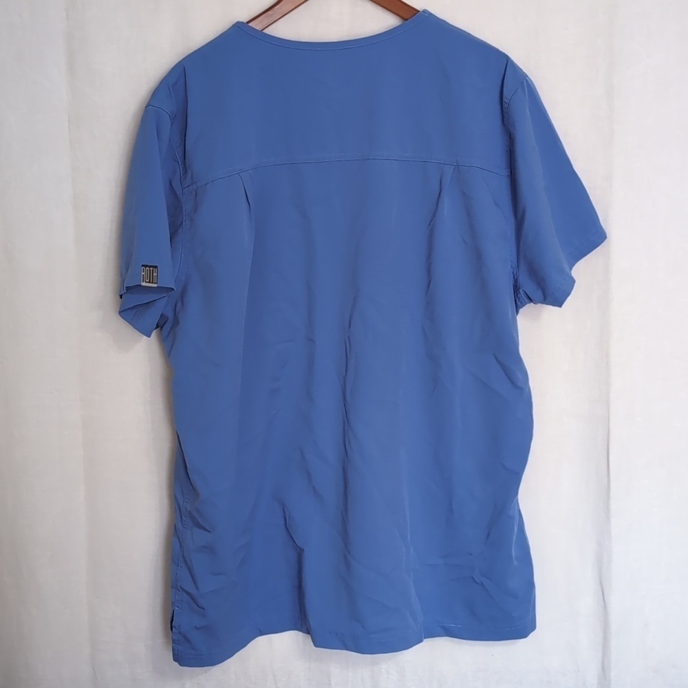Rothwear Med Couture Insight Men's 3 Pocket Scrub Top Ceil Size Extra Large - Picture 5 of 5